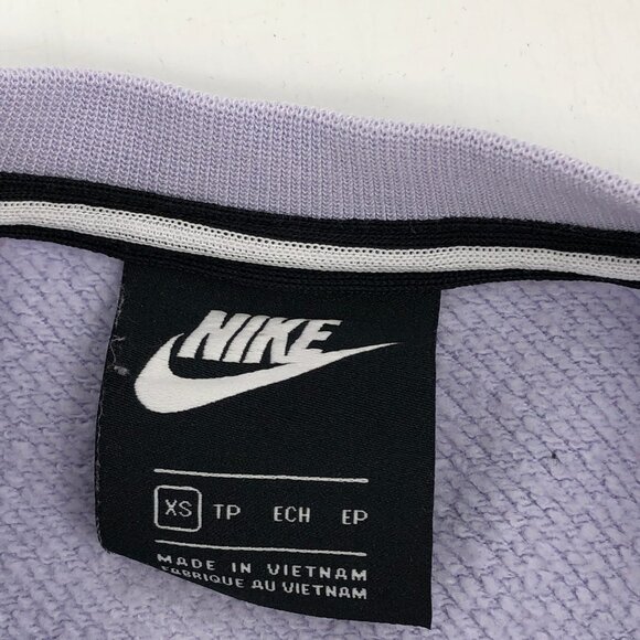 Nike Purple Long-Sleeve Sweatshirt | Classic Style, Pullover - Picture 3 of 6